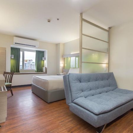 Microtel Inn & Suites By Wyndham San Fernando San Fernando  Bagian luar foto