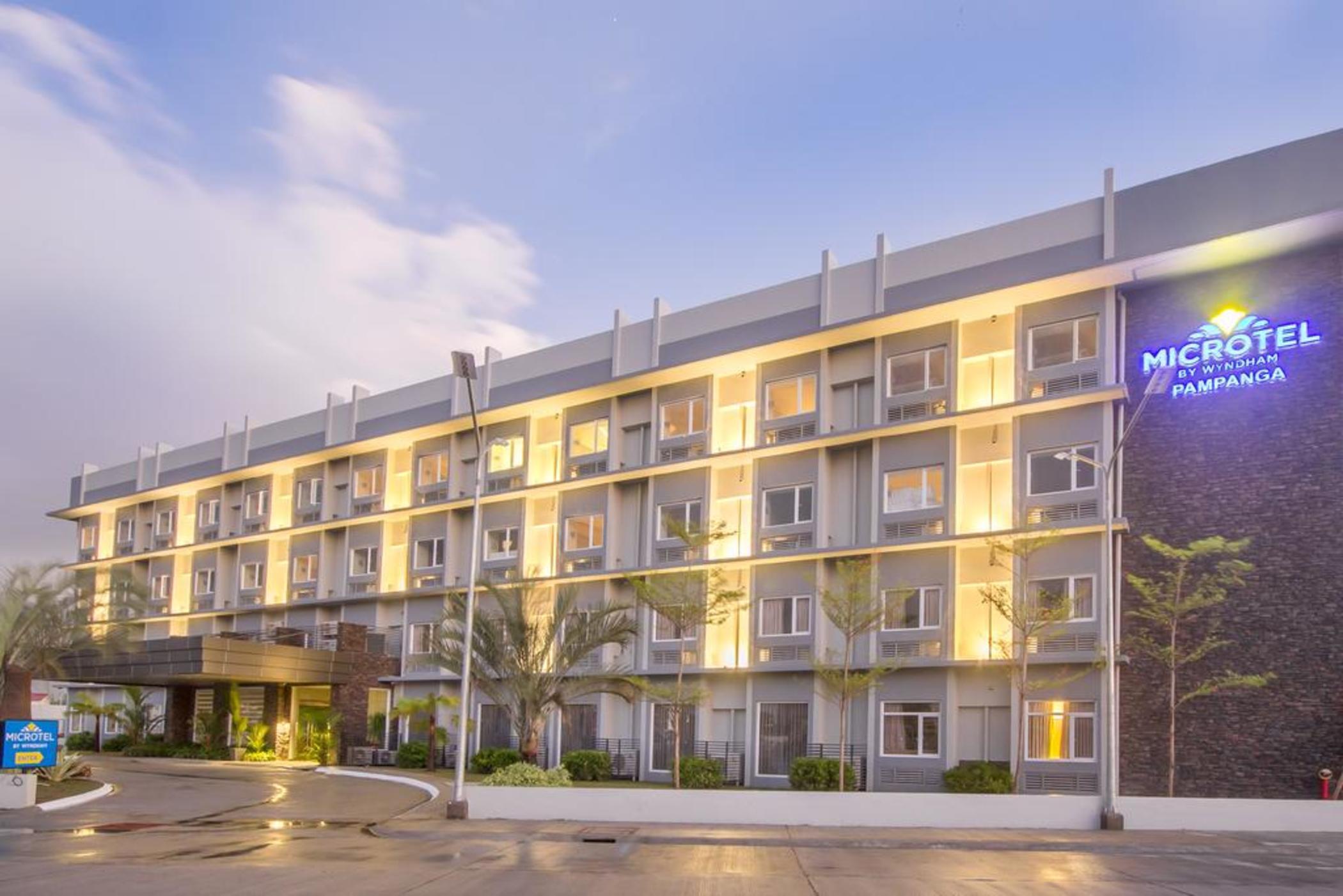 Microtel Inn & Suites By Wyndham San Fernando San Fernando  Bagian luar foto