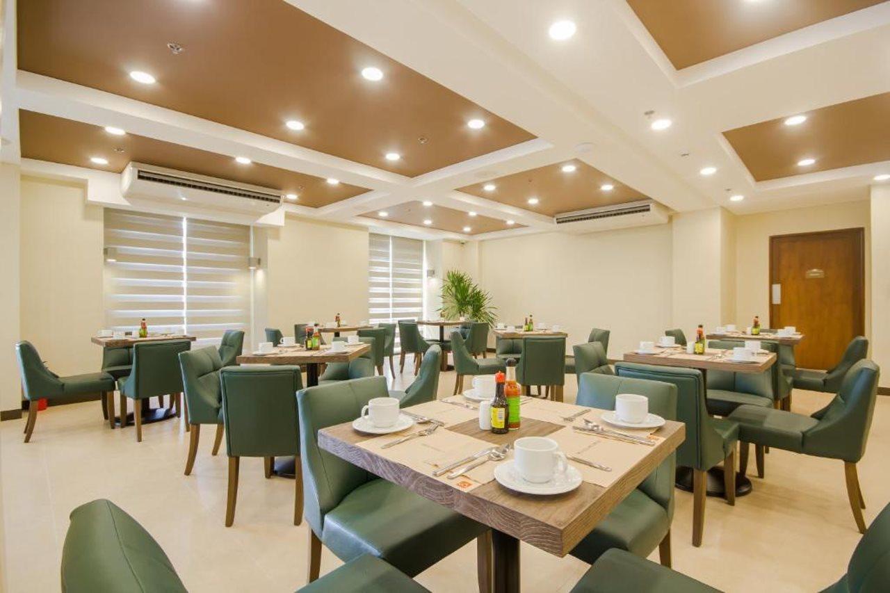 Microtel Inn & Suites By Wyndham San Fernando San Fernando  Bagian luar foto